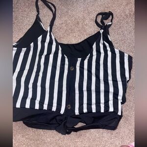 - coral Reef  Women's Striped tankini top  Black/white  Size M High Support